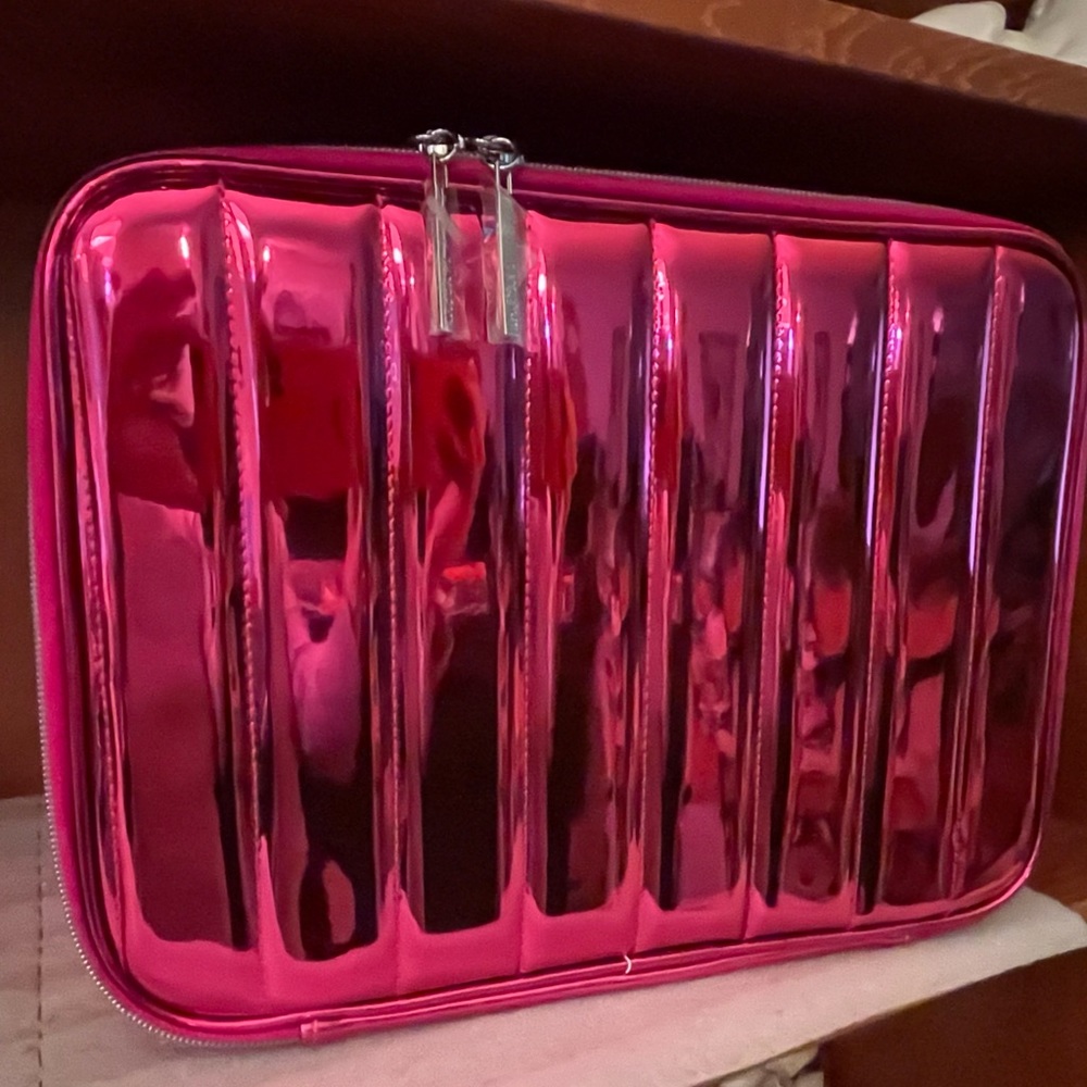 NIB Lancôme Pink Train Travel Makeup Case